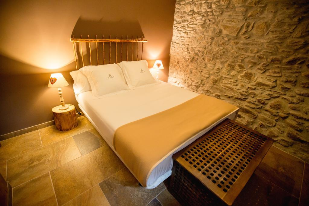R De Rural - Casa Rural De Les Arnes Енкамп Стая снимка