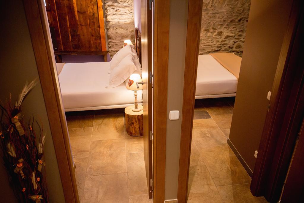R De Rural - Casa Rural De Les Arnes Енкамп Стая снимка